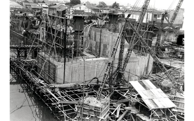 建設中の栄町駅