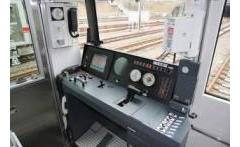 N3000形車両乗務員室写真