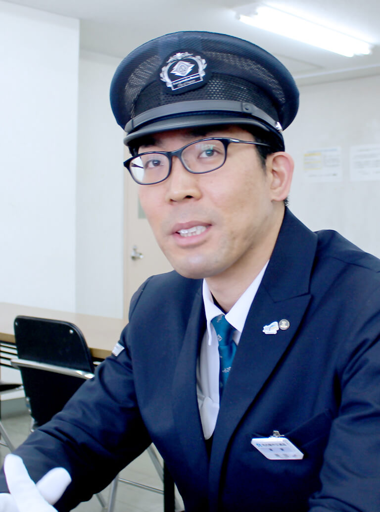 車掌の写真、仕事と私生活の両立(ワークライフバランス)