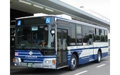 大型バスの外観の写真