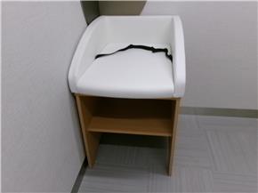 上前津駅おむつ交換台